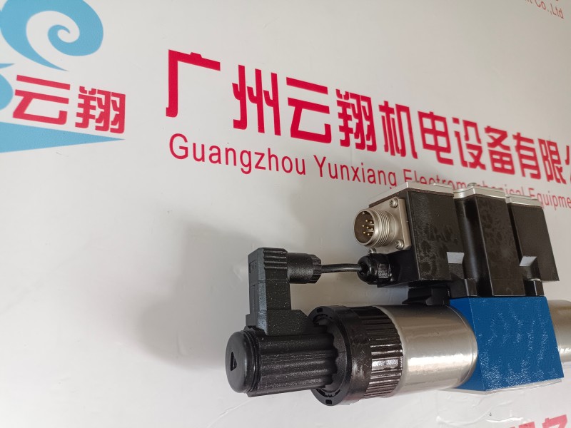 力士樂(lè)比例閥4WRZE16W8-150-7X/6EG24N9ETK31 力士樂(lè)電磁閥型號(hào)5-4WE10J3X/CG24N9K4/B10進(jìn)口 德國(guó)力士樂(lè)減壓閥3DREE16P-7X/200XYG24K31A1V
