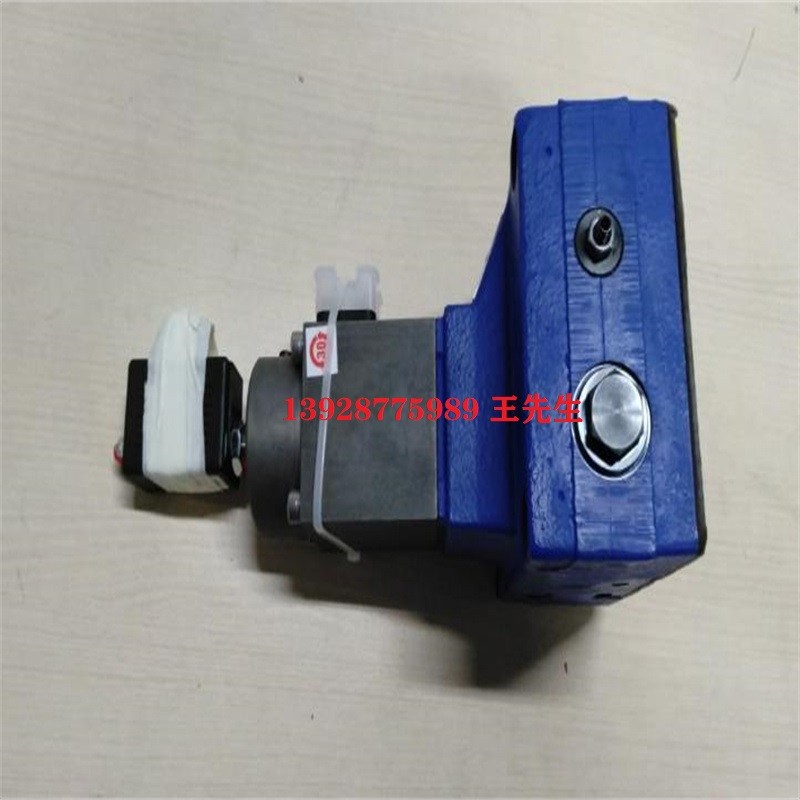力士樂(lè)溢流閥DBW10A1-5X/315U6EG24N9K4 德國(guó) 力士樂(lè)電液換向閥4WEH16EA7X/6HG24N9ETK4/B10 力士樂(lè)電液換向閥型號(hào)4WEH10D4X/6EG24N9ETK4